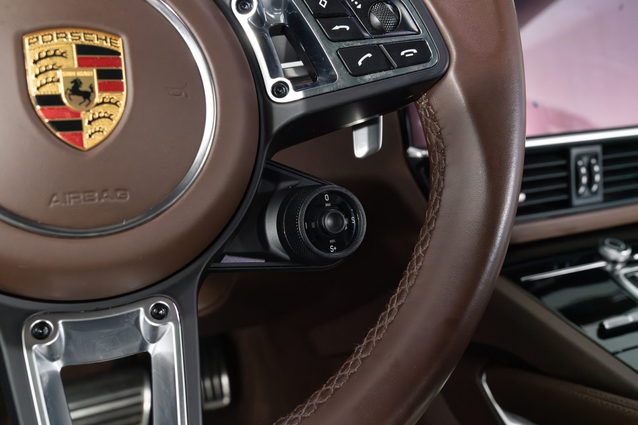 2022 Porsche Cayenne Turbo - Photo 42