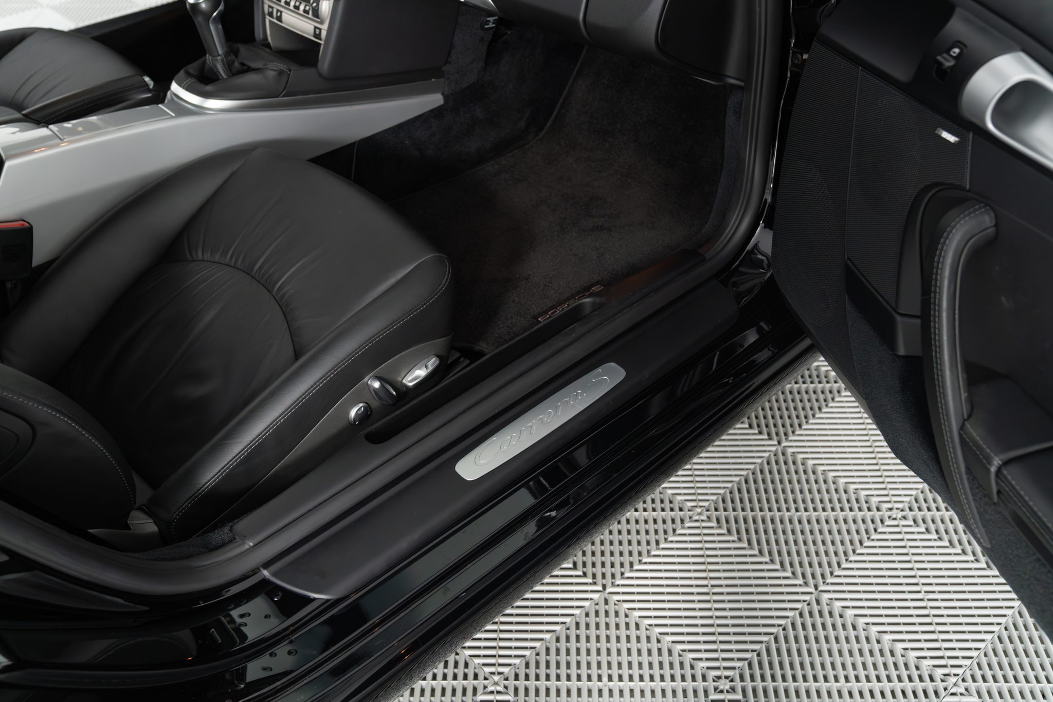2005 Porsche 911 Carrera S - Photo 32