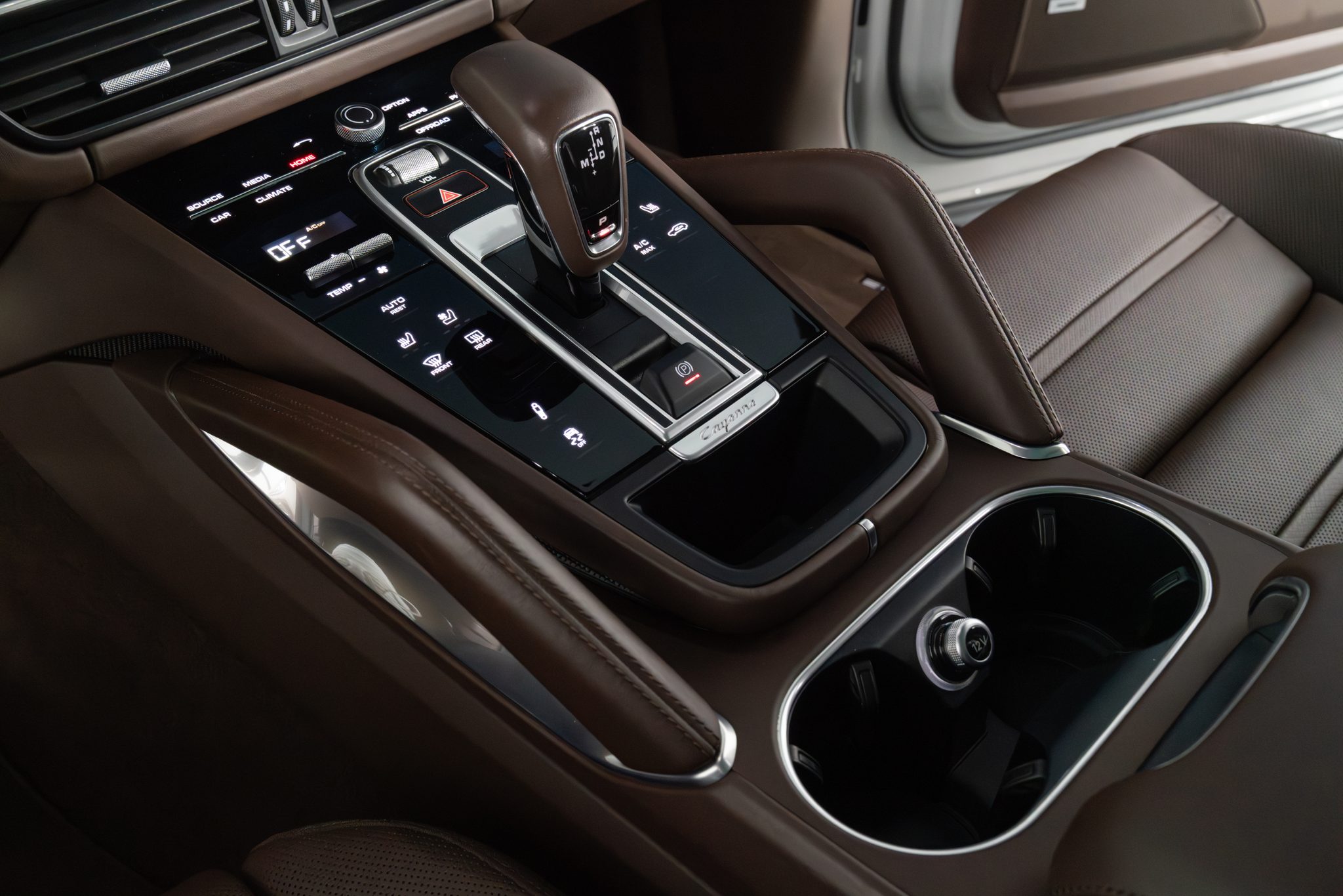 2022 Porsche Cayenne Turbo - Photo 6