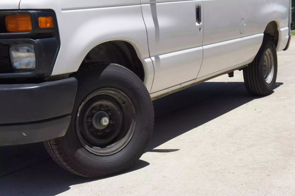 Ford E-250