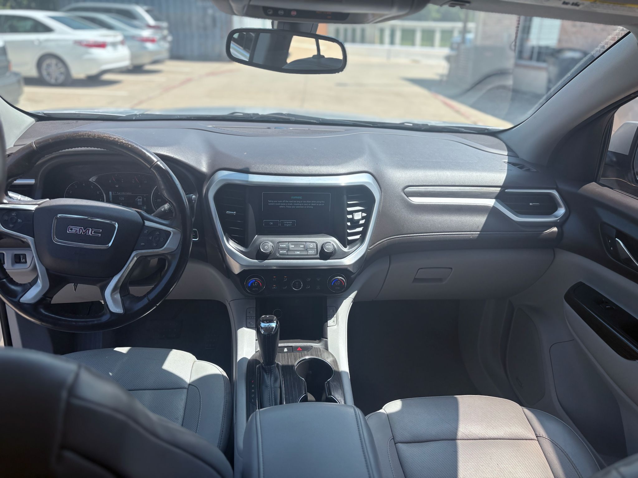 GMC Acadia