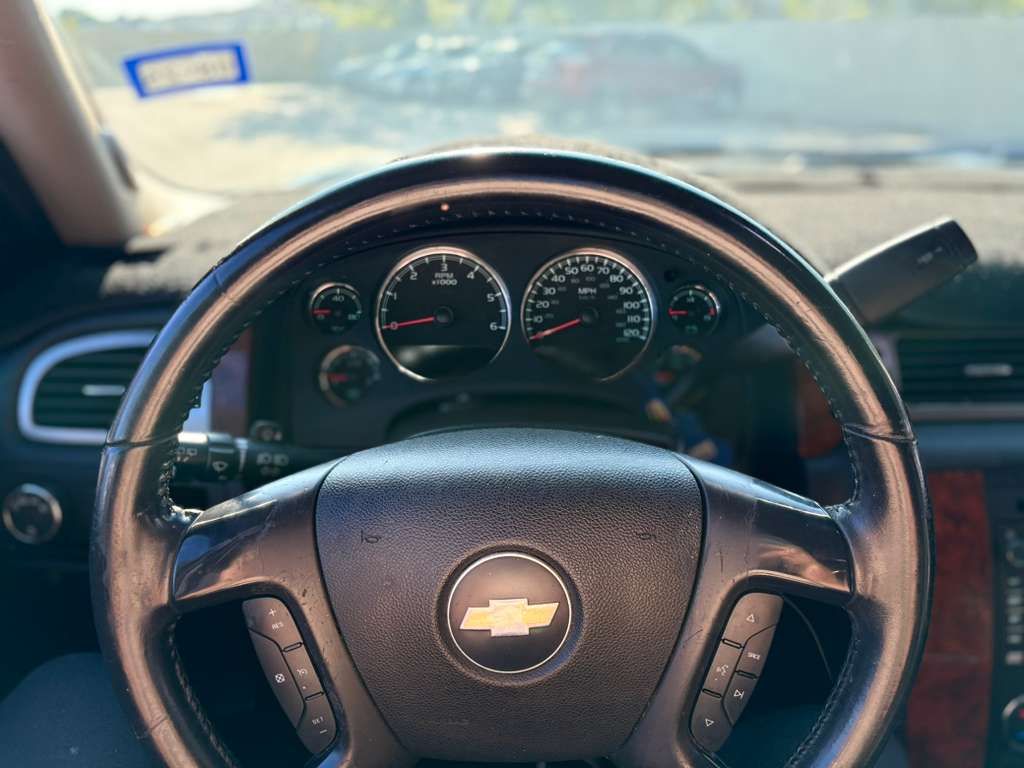 Chevrolet Suburban 1500