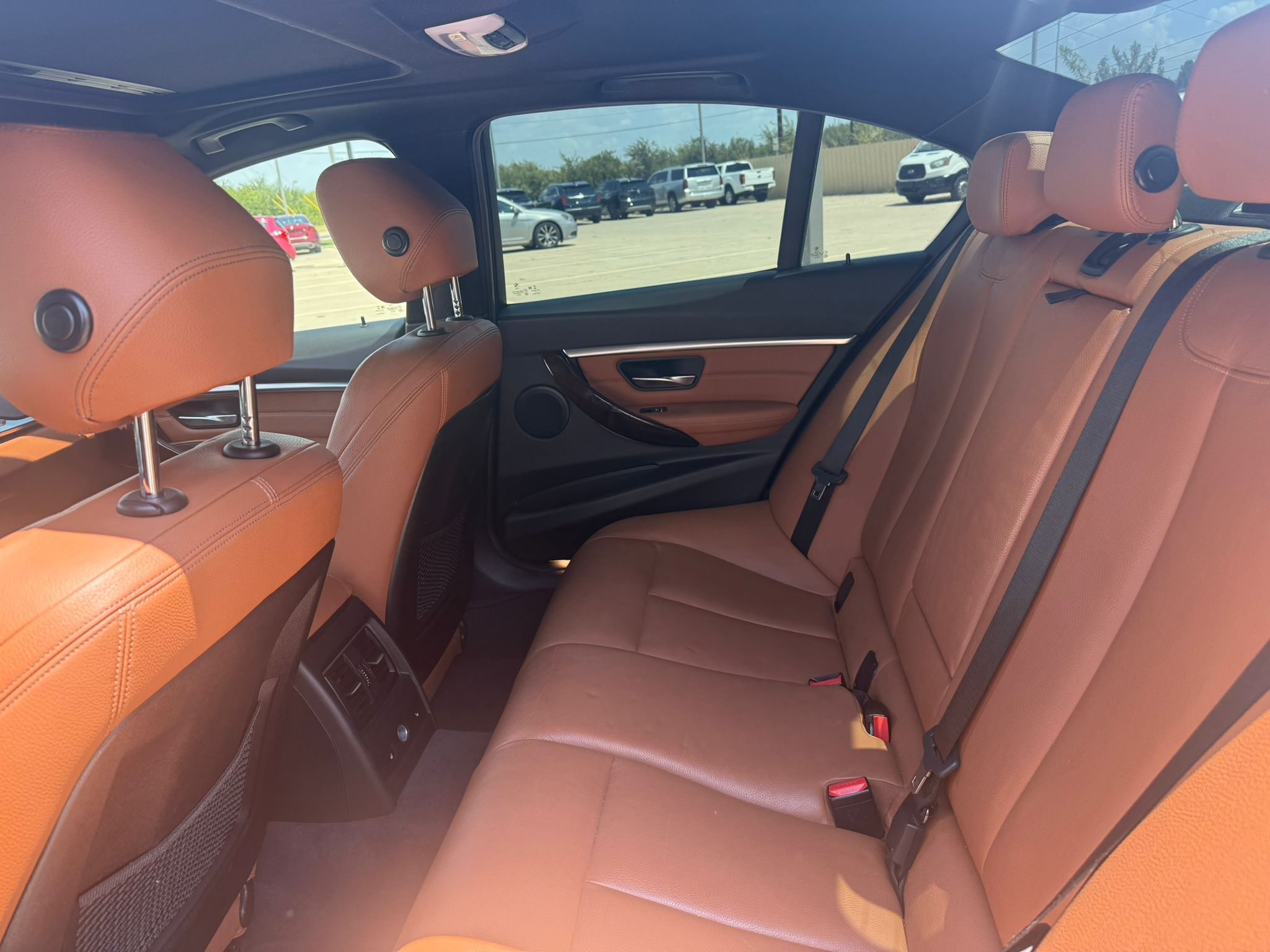 BMW 330i