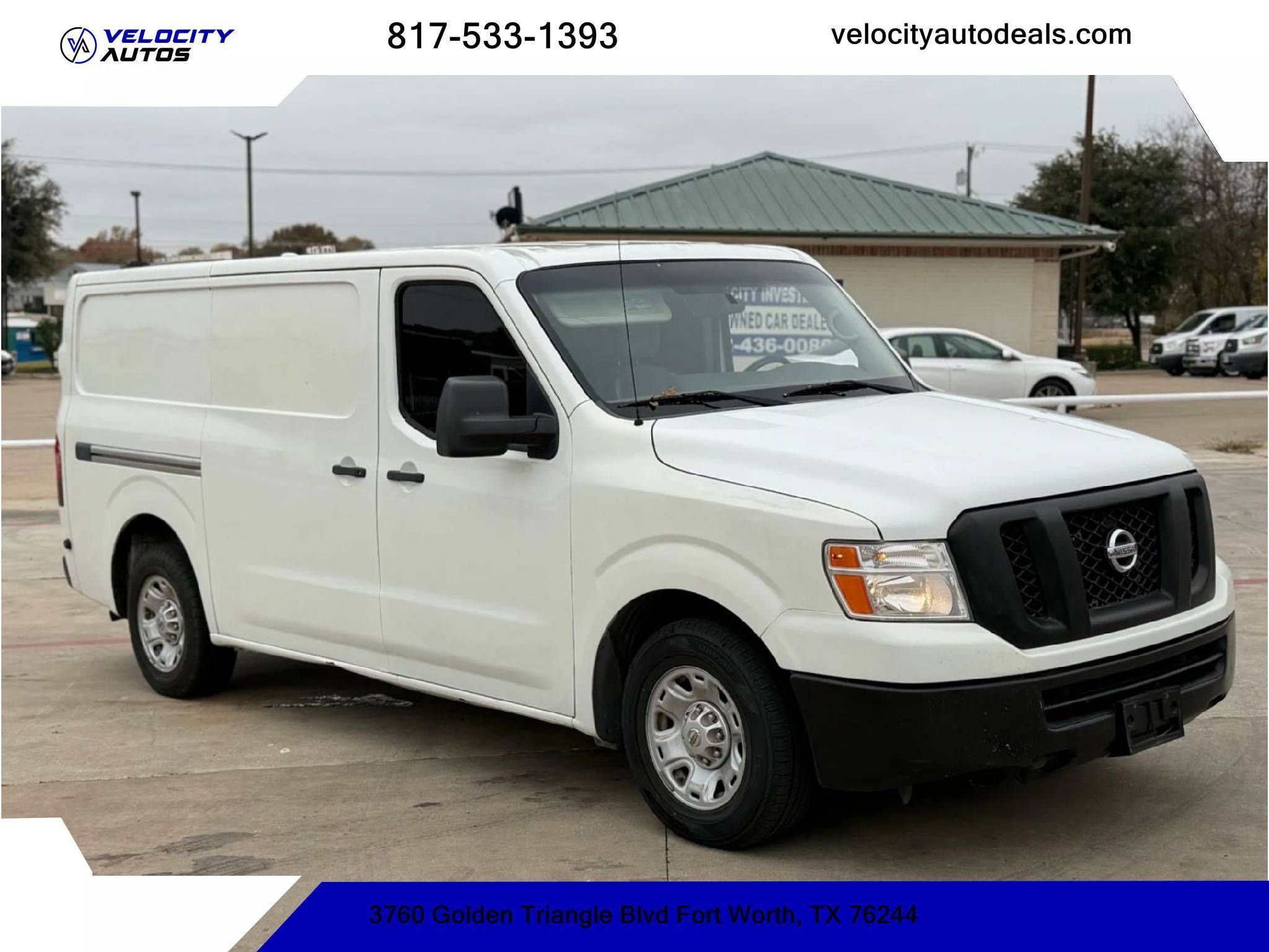 2016 Nissan NV SV's photo