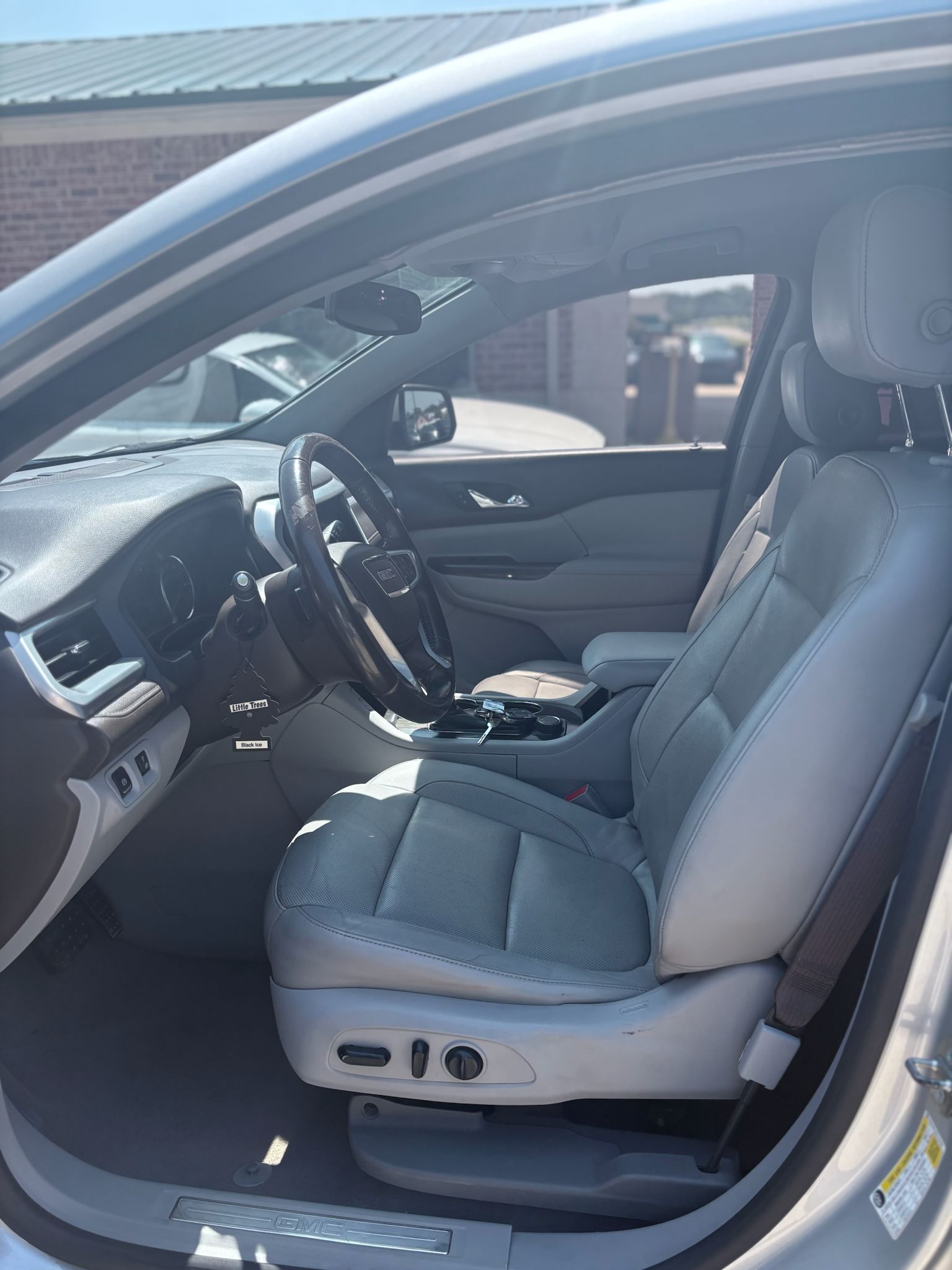 GMC Acadia